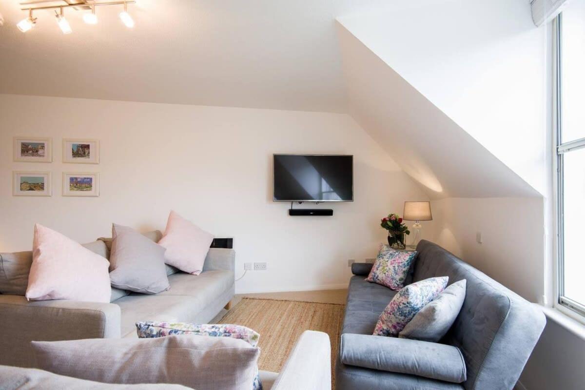 Modern Apartment In The Heart Of Oxford With Secure Underground Parking المظهر الخارجي الصورة