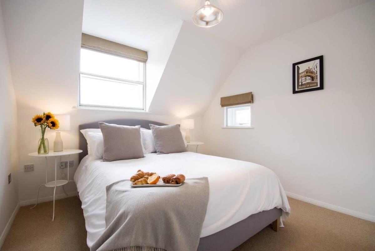 Modern Apartment In The Heart Of Oxford With Secure Underground Parking المظهر الخارجي الصورة